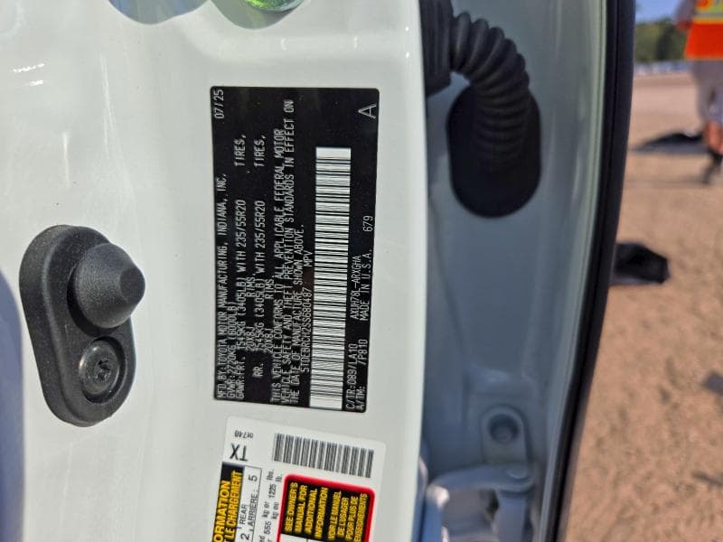 2025 TOYOTA HIGHLANDER HYBRID PLATINUM 12