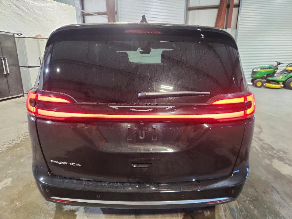 2027 CHRYSLER PACIFICA SELECT 6