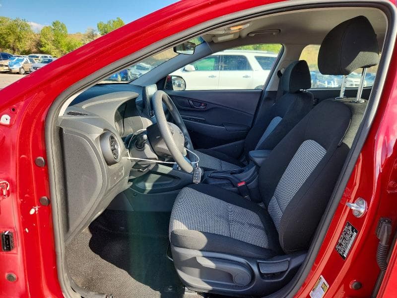 2022 HYUNDAI KONA SE 7
