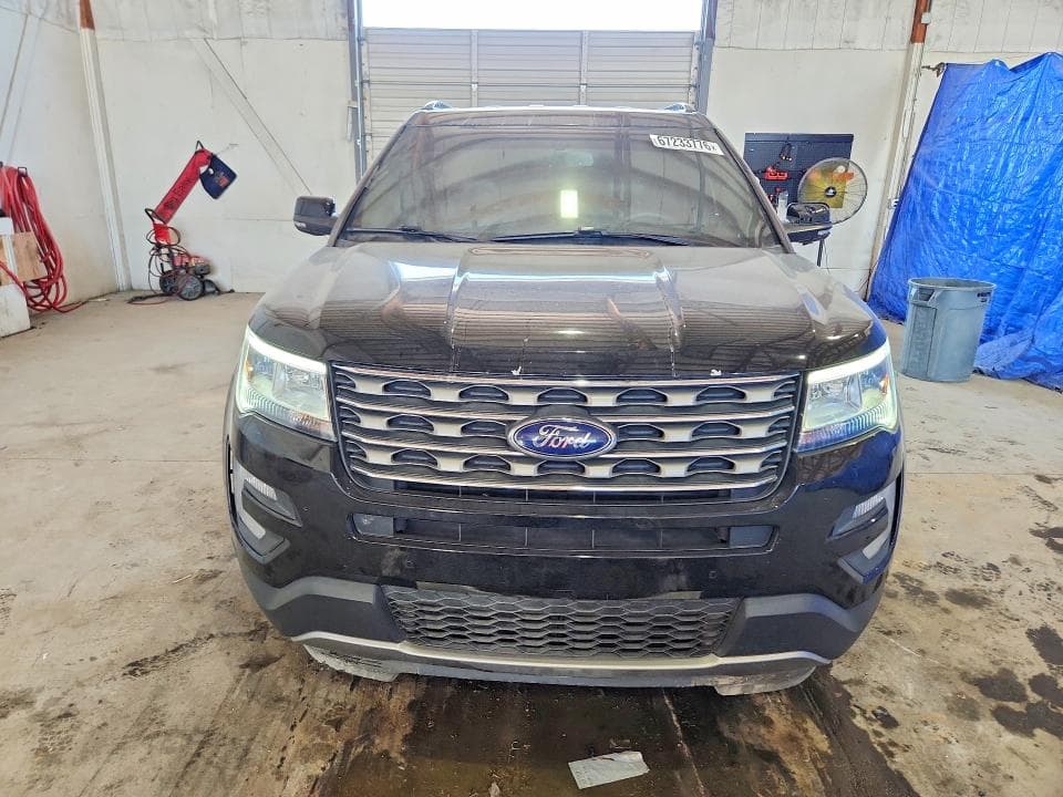 2017 FORD EXPLORER XLT 5