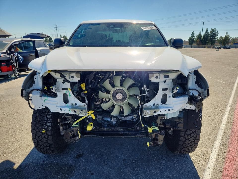2026 TOYOTA TUNDRA SR5 5