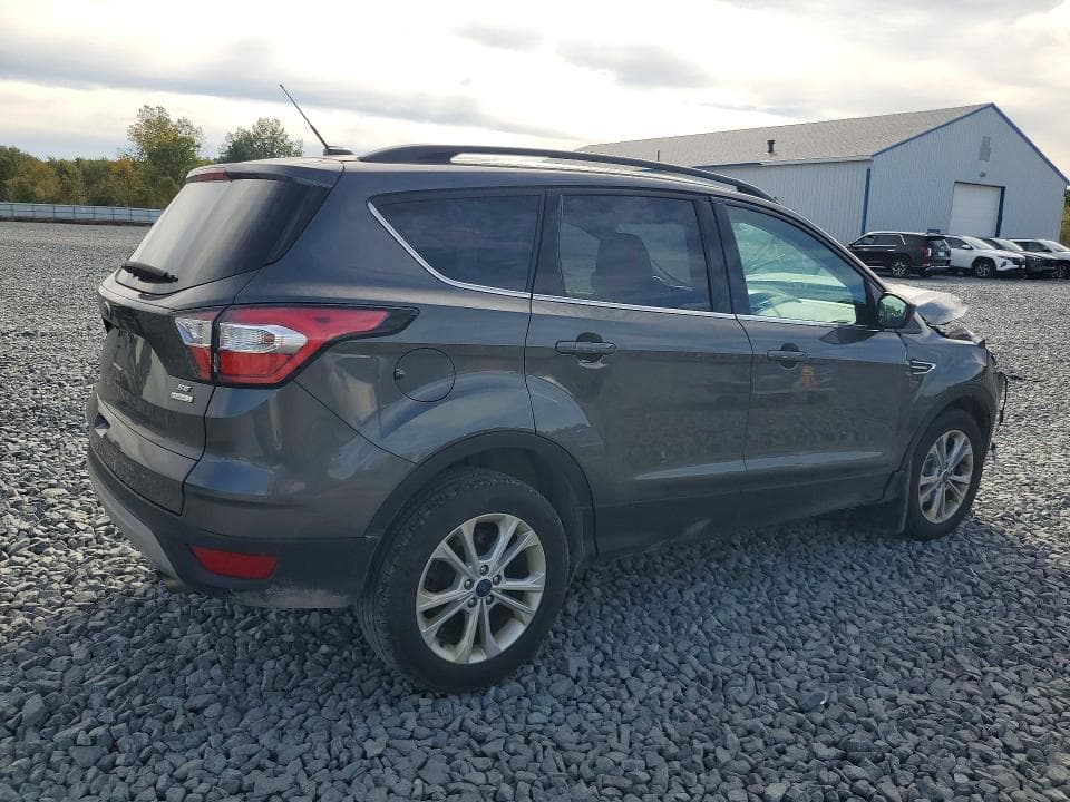 2017 FORD ESCAPE SE 3