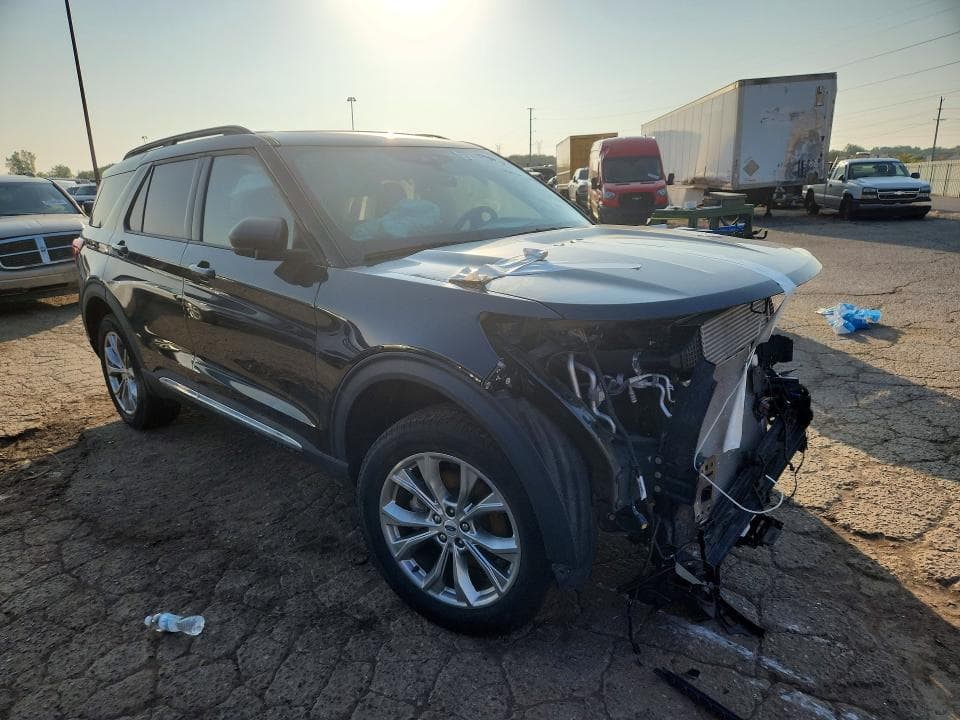 2023 FORD EXPLORER XLT 4