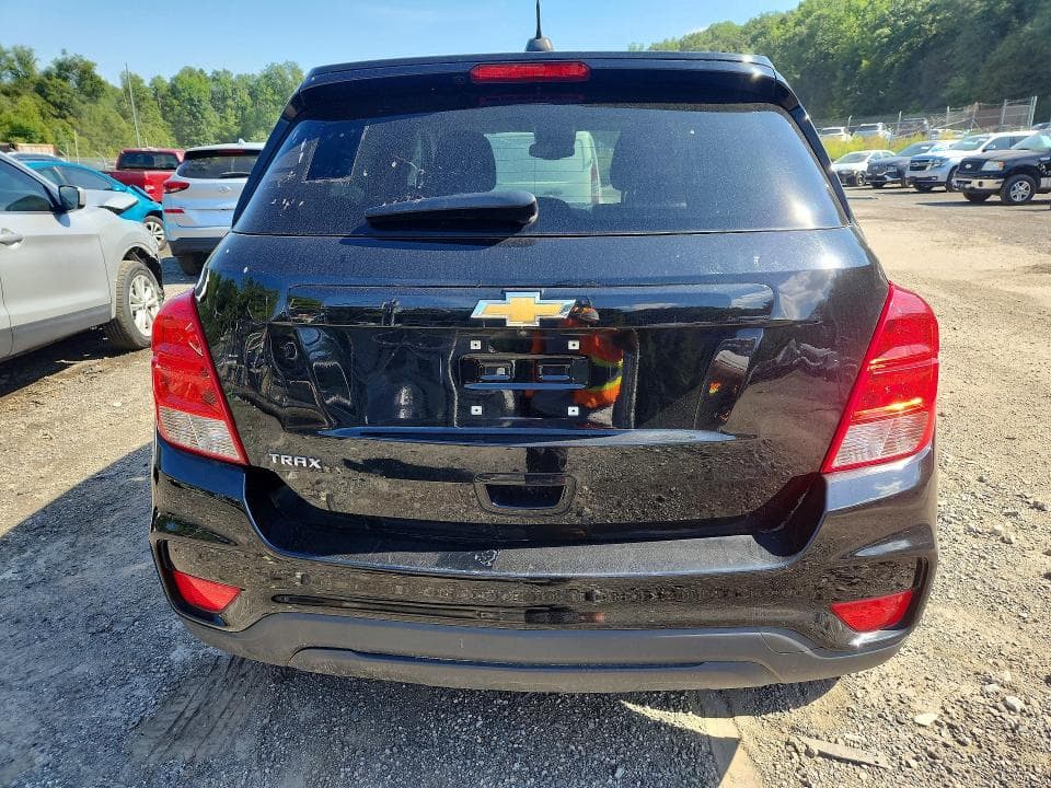 2020 CHEVROLET TRAX LS 6