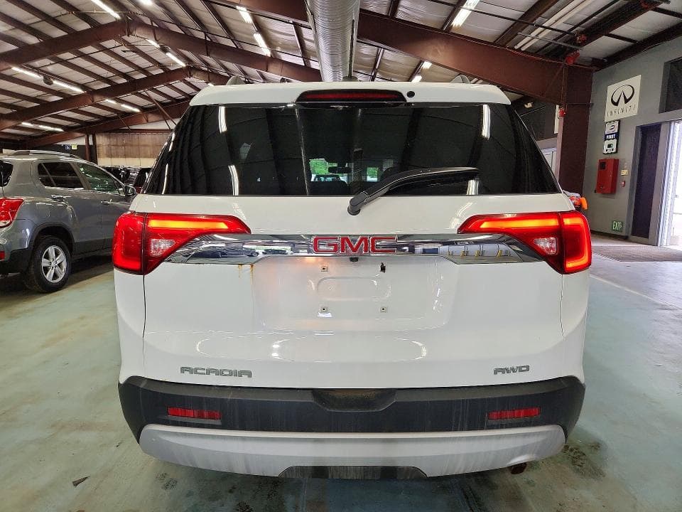 2017 GMC ACADIA SLE 6