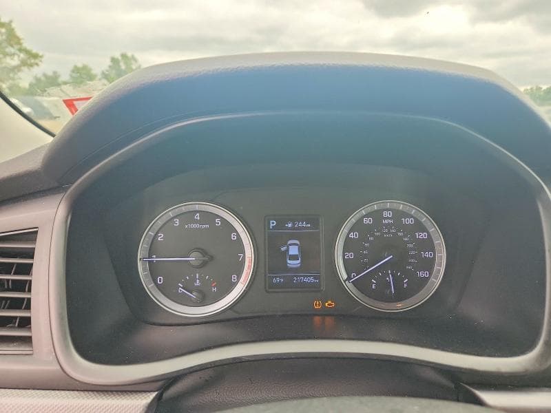 2018 HYUNDAI SONATA SE 9