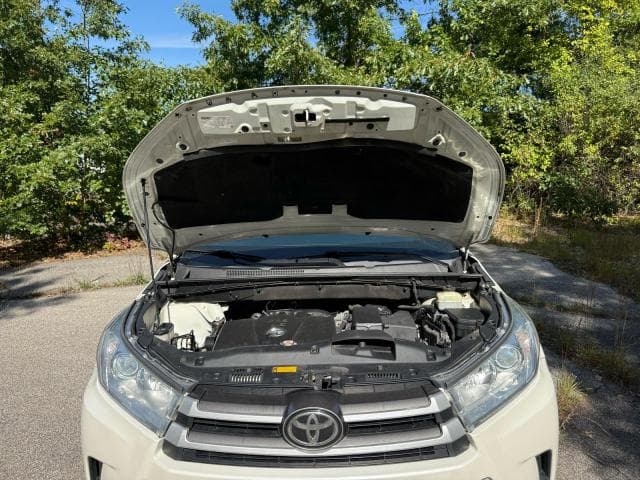 2018 TOYOTA HIGHLANDER XLE 7