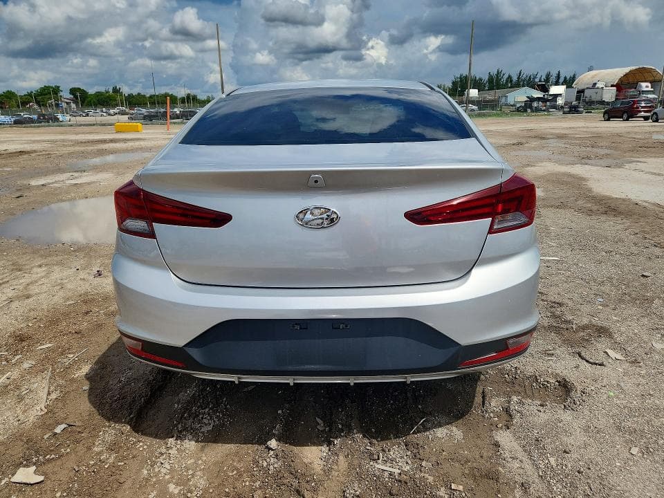 2019 HYUNDAI ELANTRA SE 6