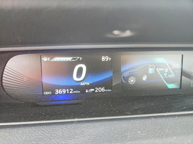 2020 TOYOTA MIRAI BASE 9