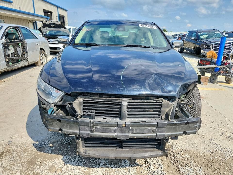 2019 FORD TAURUS LIMITED 5