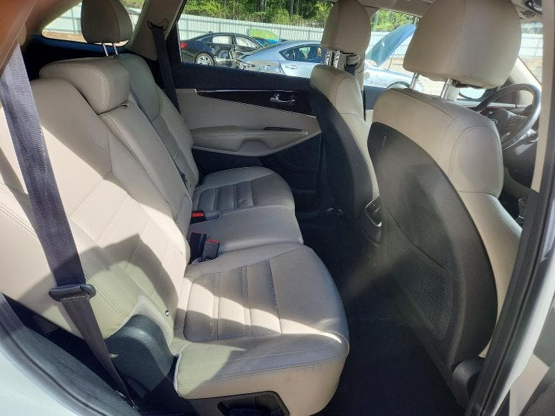 2018 KIA SORENTO EX 10