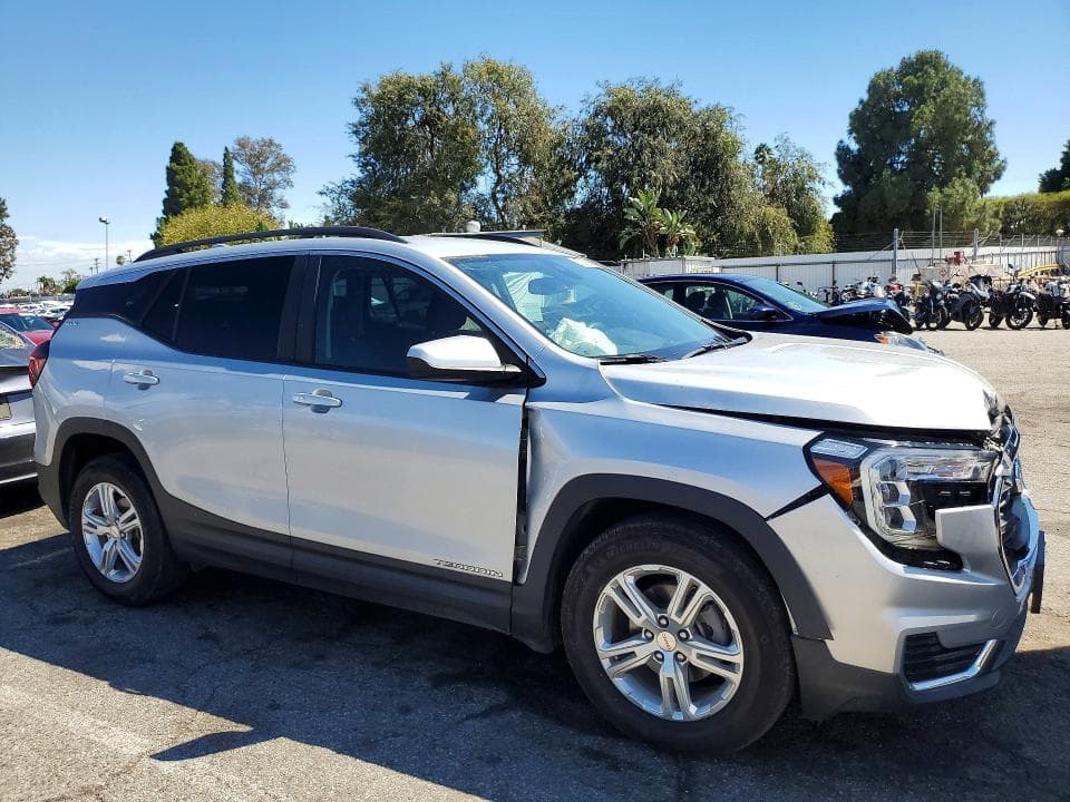 2022 GMC TERRAIN SLE 4