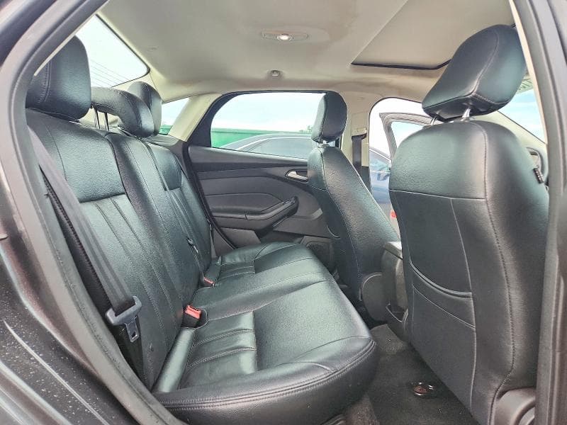 2017 FORD FOCUS SEL 10