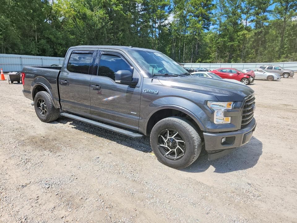 2017 FORD F150 SUPERCREW 4