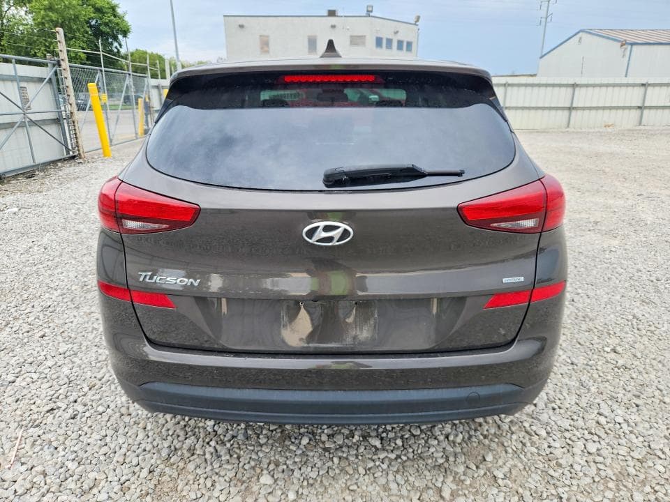 2020 HYUNDAI TUCSON SE 6