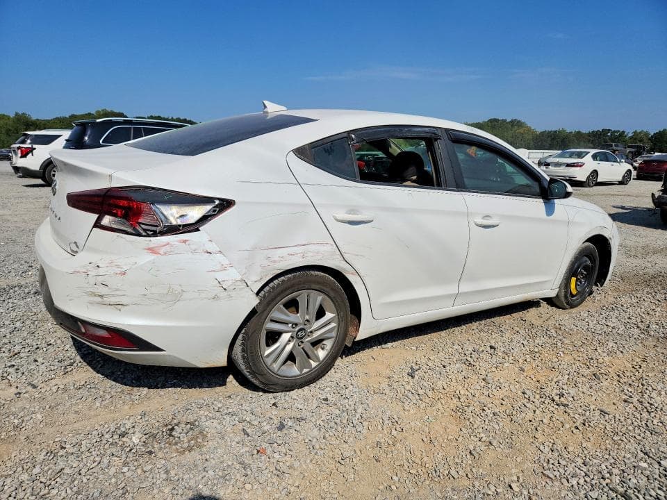 2019 HYUNDAI ELANTRA SEL 3