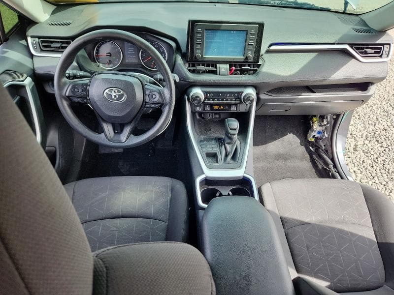 2019 TOYOTA RAV4 XLE 8