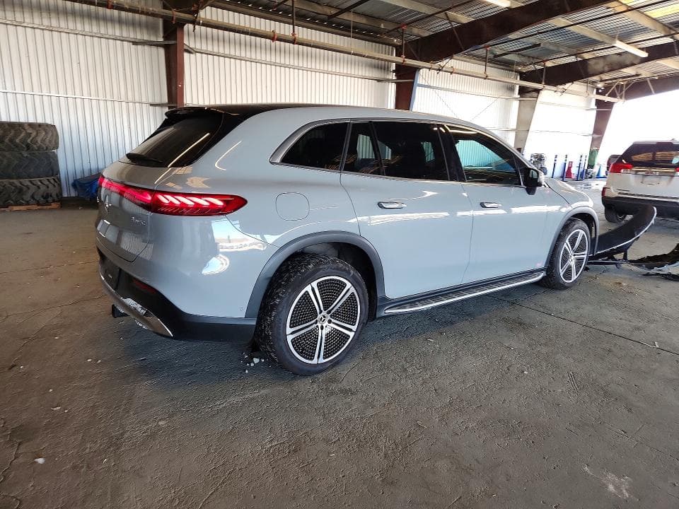 2023 MERCEDES-BENZ EQS SUV 450 4MATIC 3