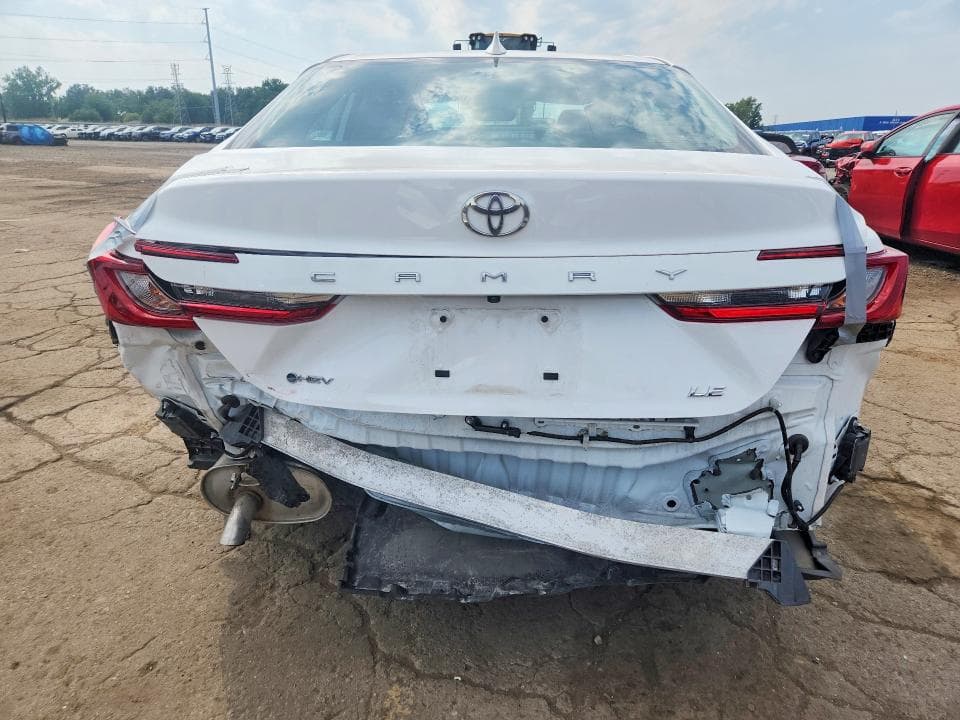 2025 TOYOTA CAMRY LE 6