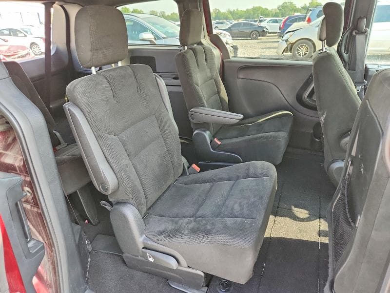 2017 DODGE GRAND CARAVAN SE 11