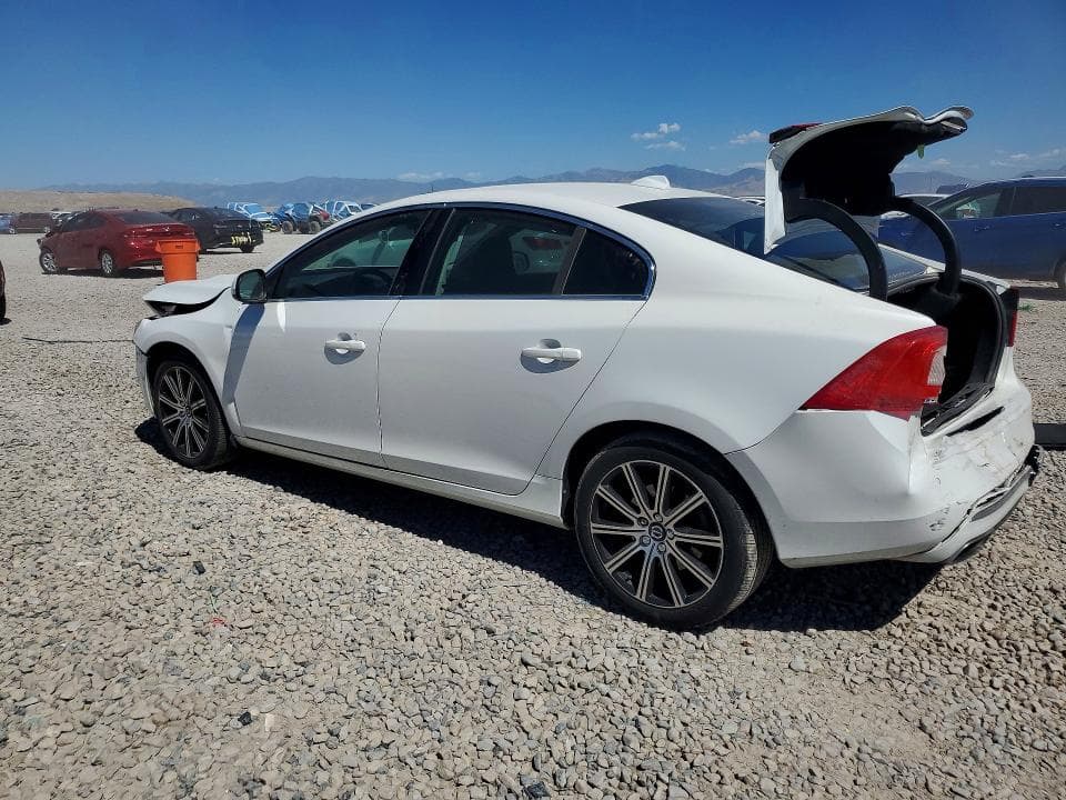 2017 VOLVO S60 PREMIER 2