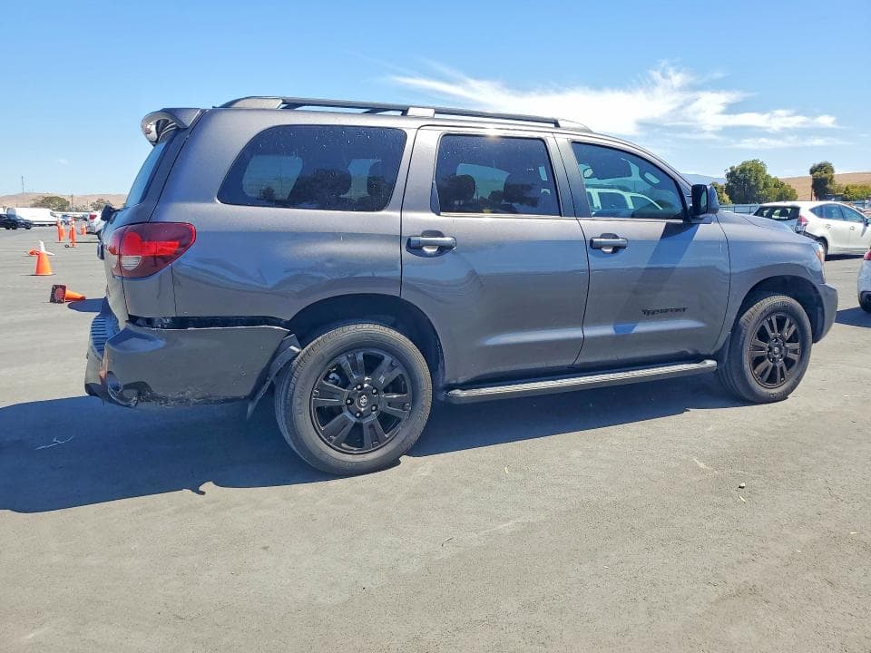 2018 TOYOTA SEQUOIA TRD SPORT 3