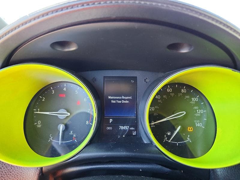 2019 TOYOTA C-HR LE 9