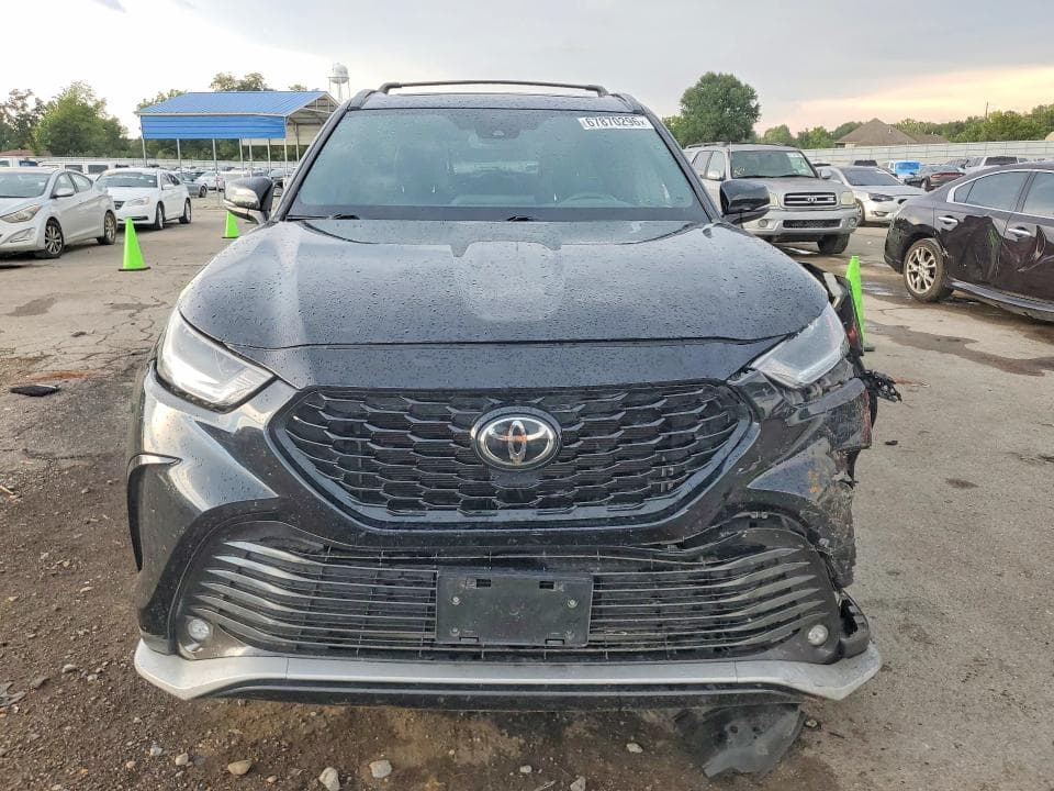 2021 TOYOTA HIGHLANDER XSE 5