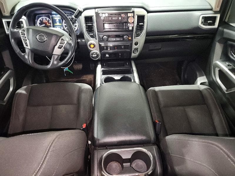 2017 NISSAN TITAN S 8