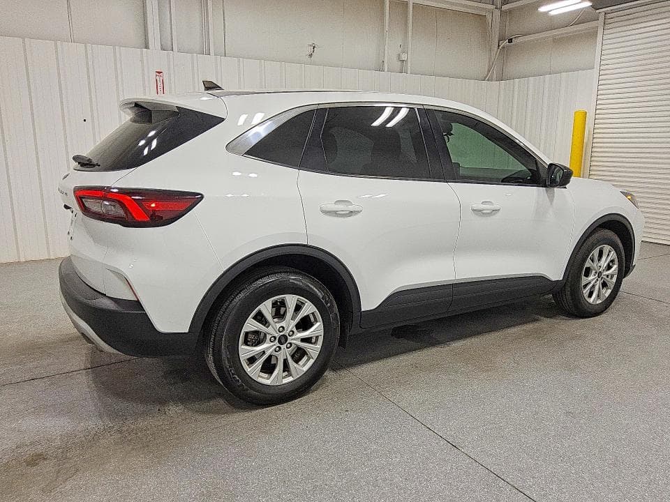 2023 FORD ESCAPE ACTIVE 3