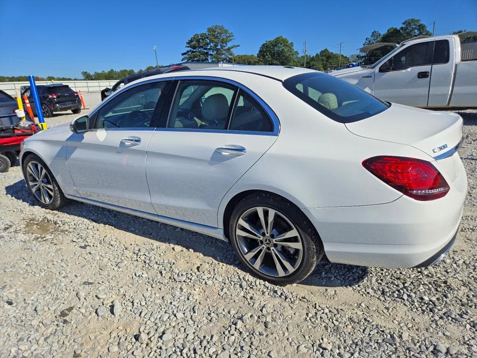 2019 MERCEDES-BENZ C 300 2