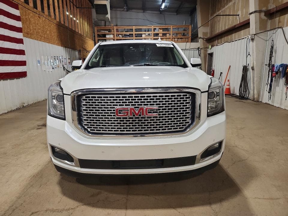 2017 GMC YUKON DENALI 5