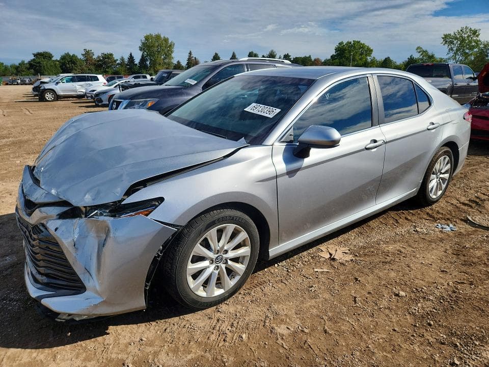 2018 TOYOTA CAMRY LE - 1