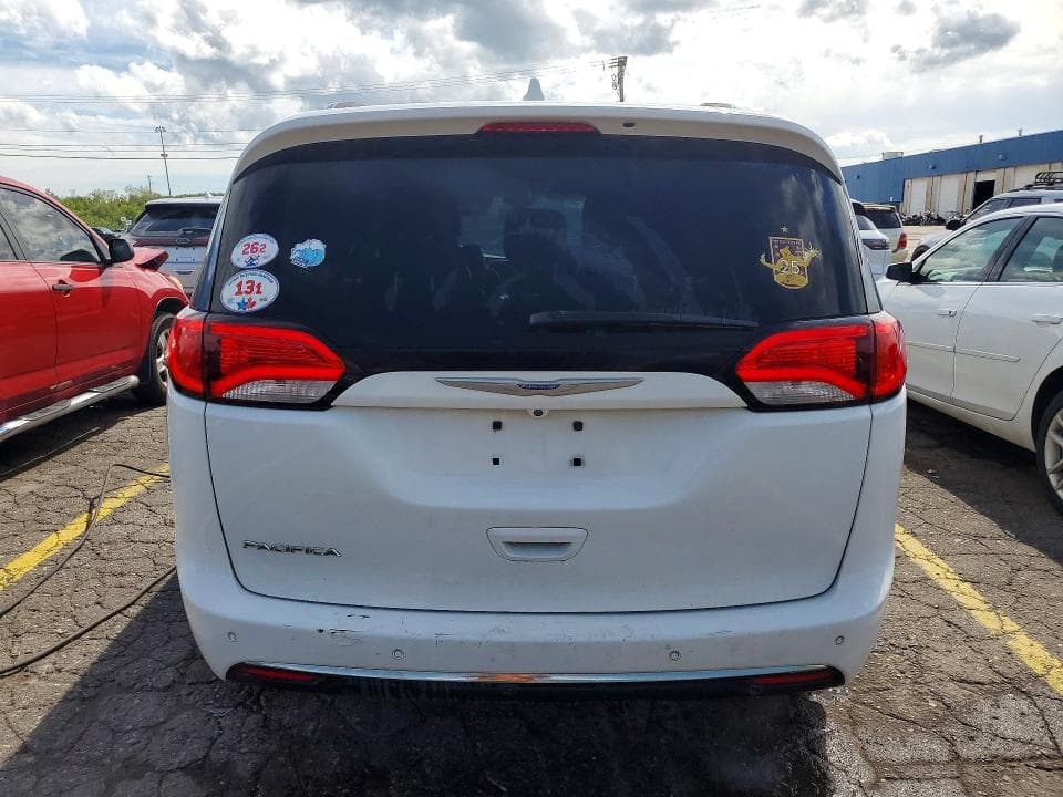 2018 CHRYSLER PACIFICA TOURING L PLUS 6