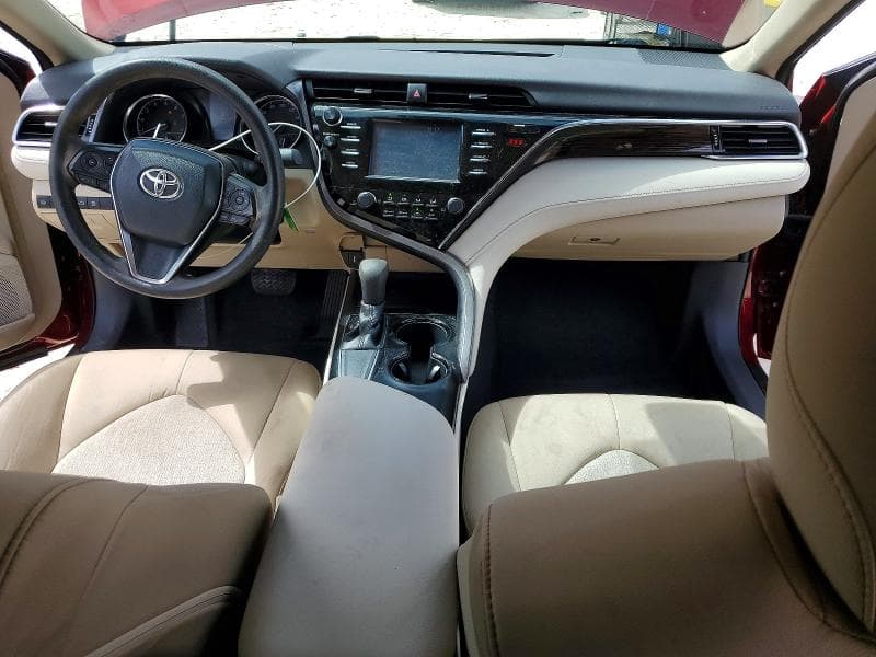 2018 TOYOTA CAMRY LE 8