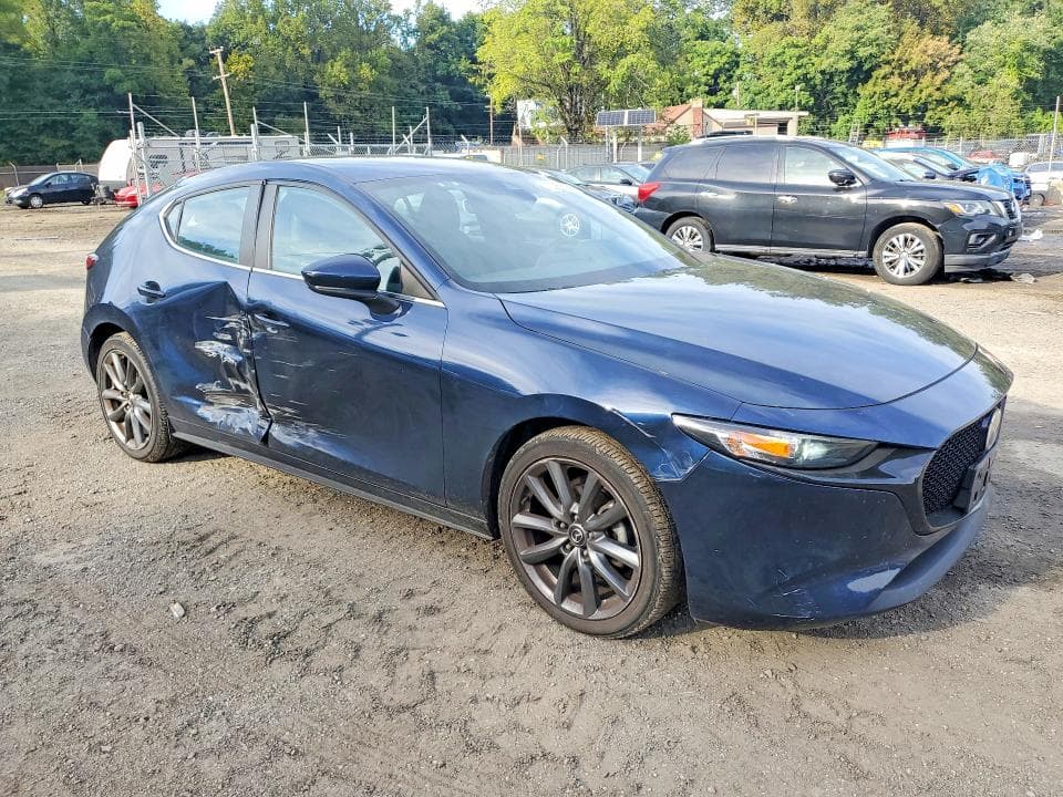 2019 MAZDA 3 4