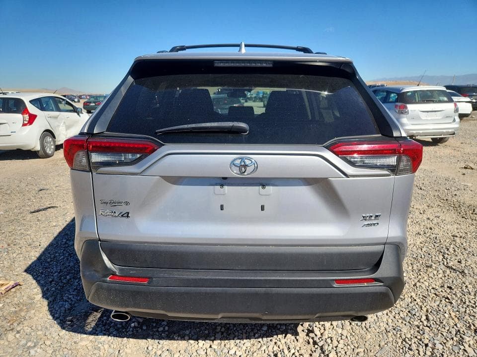 2019 TOYOTA RAV4 XLE PREMIUM 6