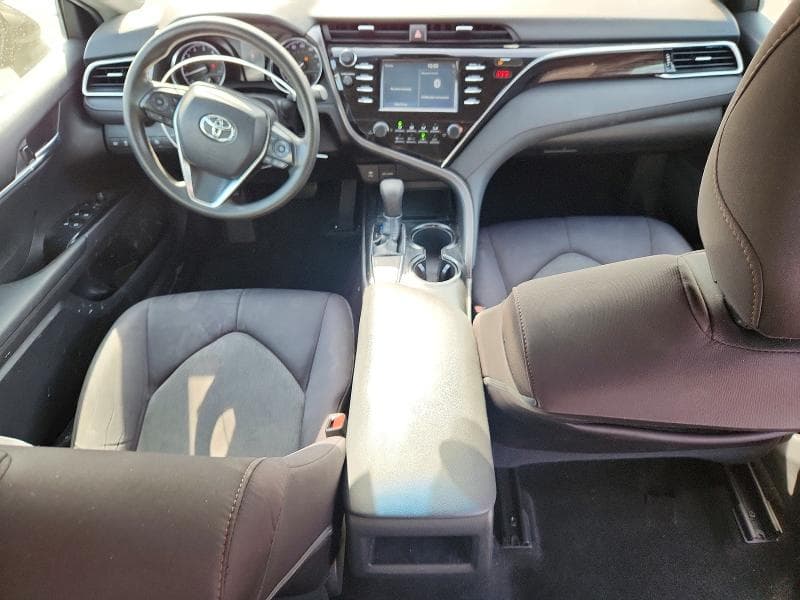 2018 TOYOTA CAMRY LE 8