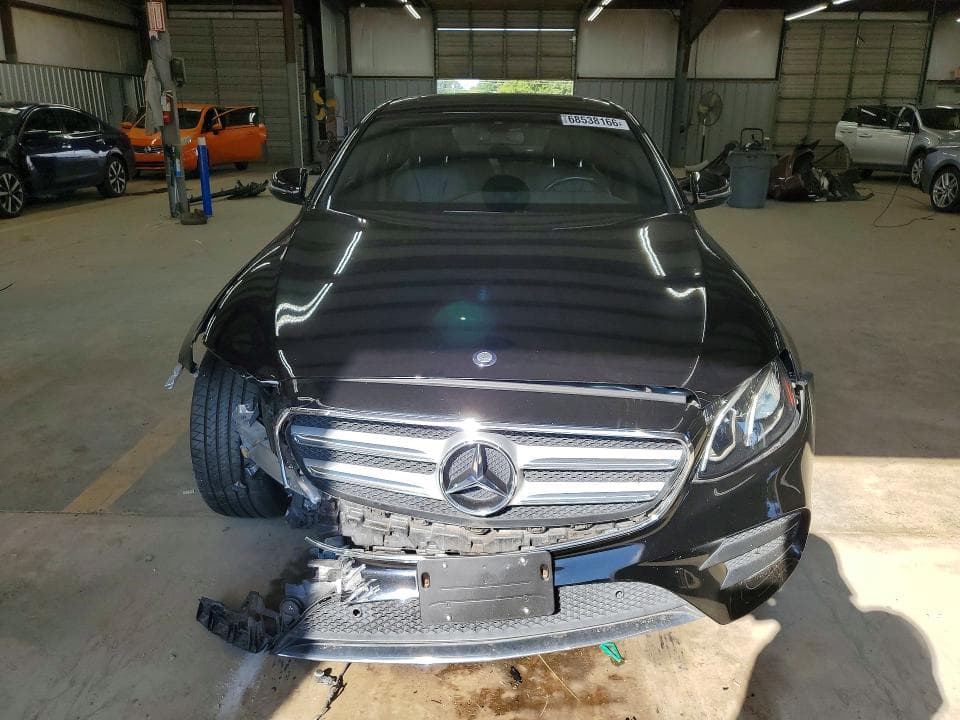 2017 MERCEDES-BENZ E 300 5