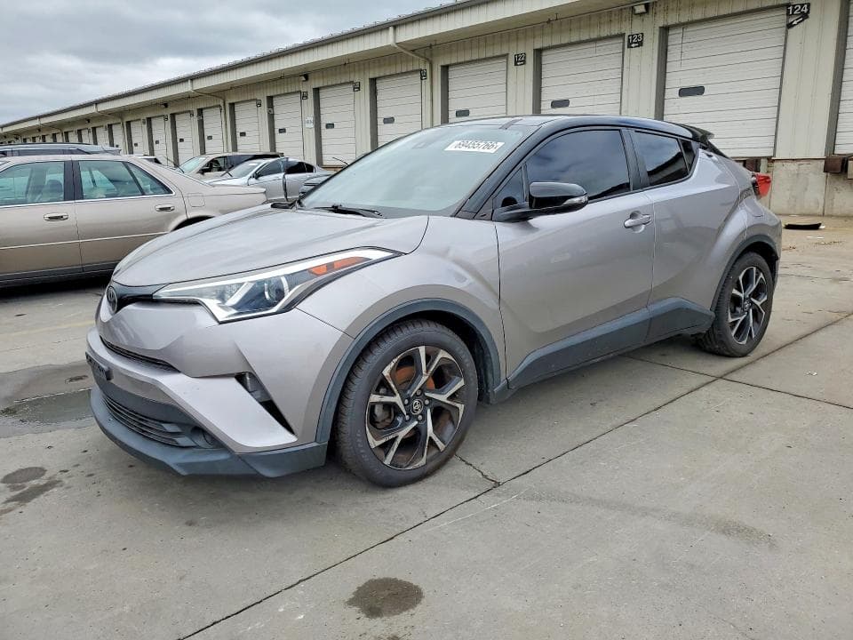 2019 TOYOTA C-HR XLE