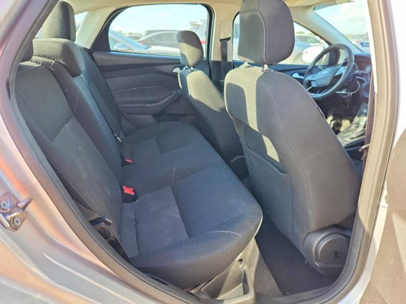 2018 FORD FOCUS SE 10