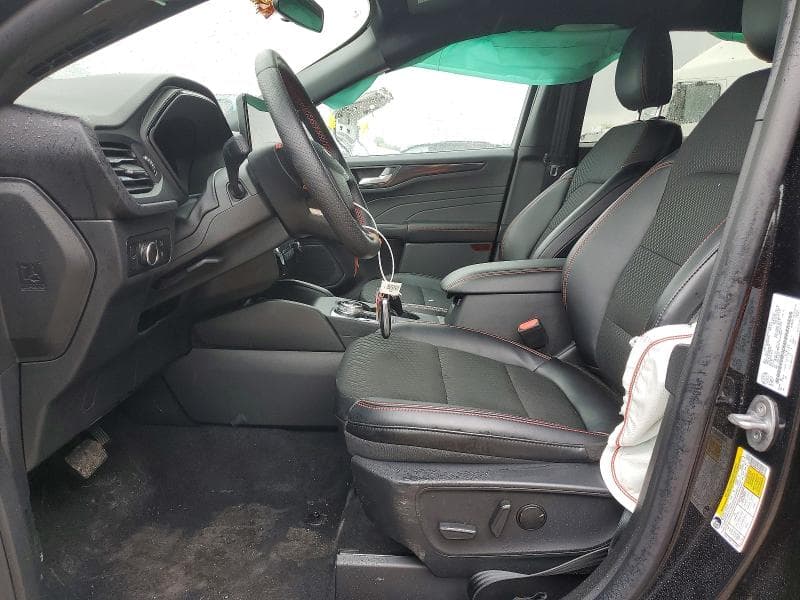 2026 FORD ESCAPE ST LINE 7