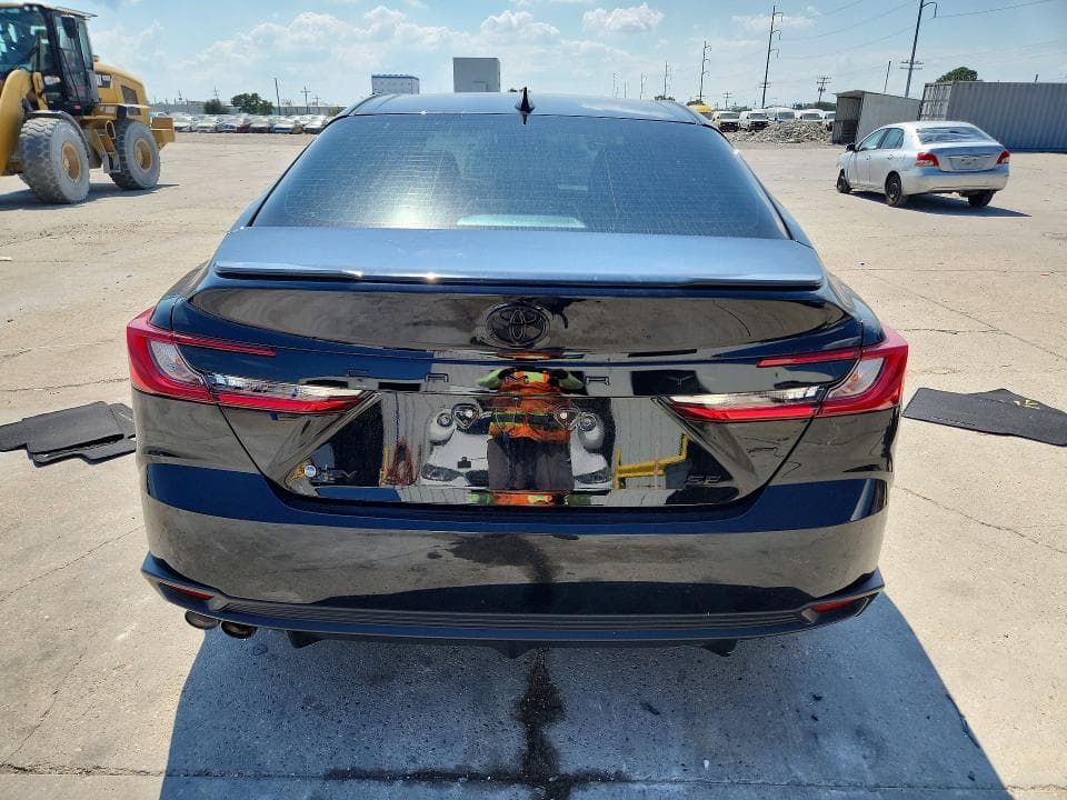 2026 TOYOTA CAMRY SE 6