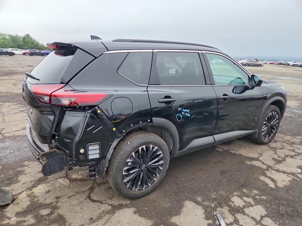 2026 NISSAN ROGUE DARK ARMOR 3