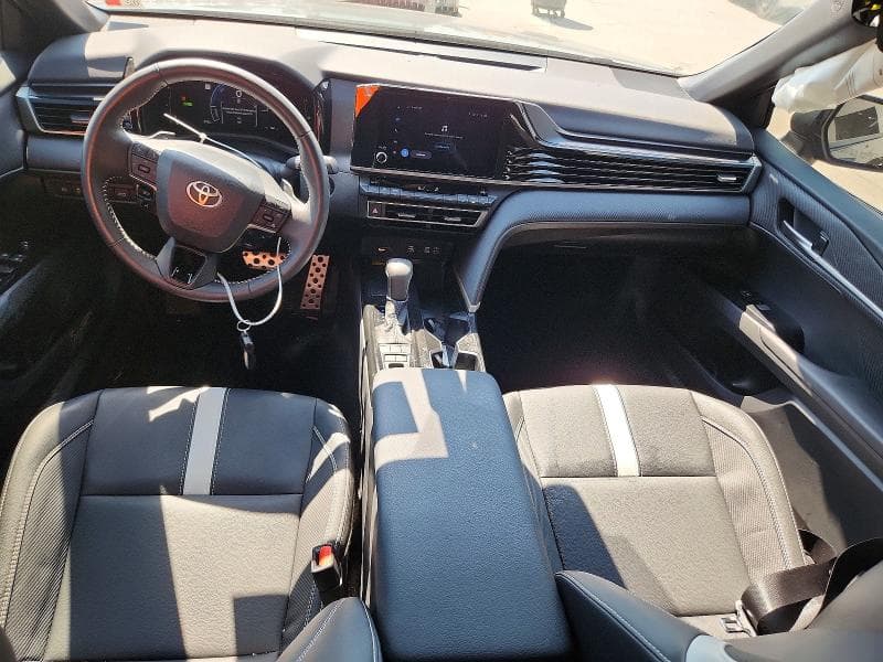 2026 TOYOTA CAMRY SE 8