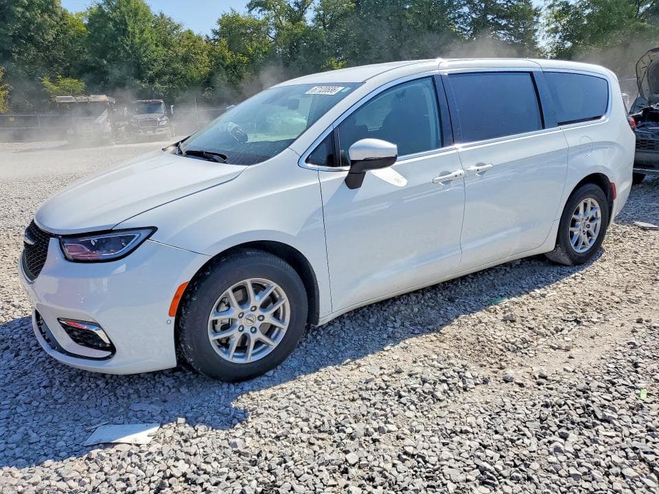 2023 CHRYSLER PACIFICA TOURING L - 1