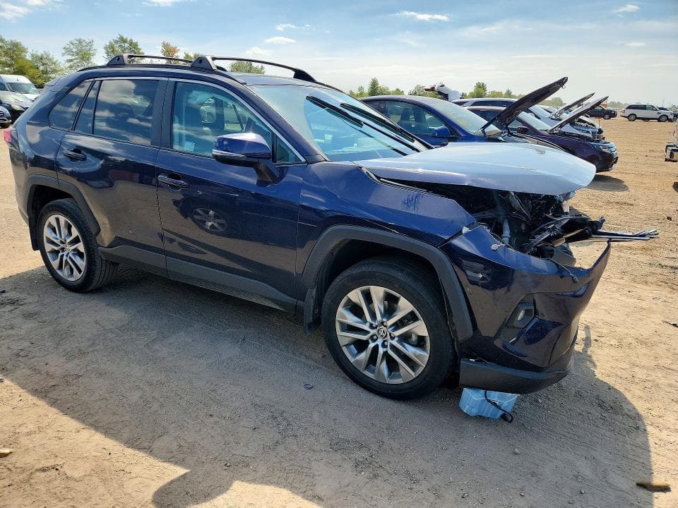 2022 TOYOTA RAV4 XLE PREMIUM 4