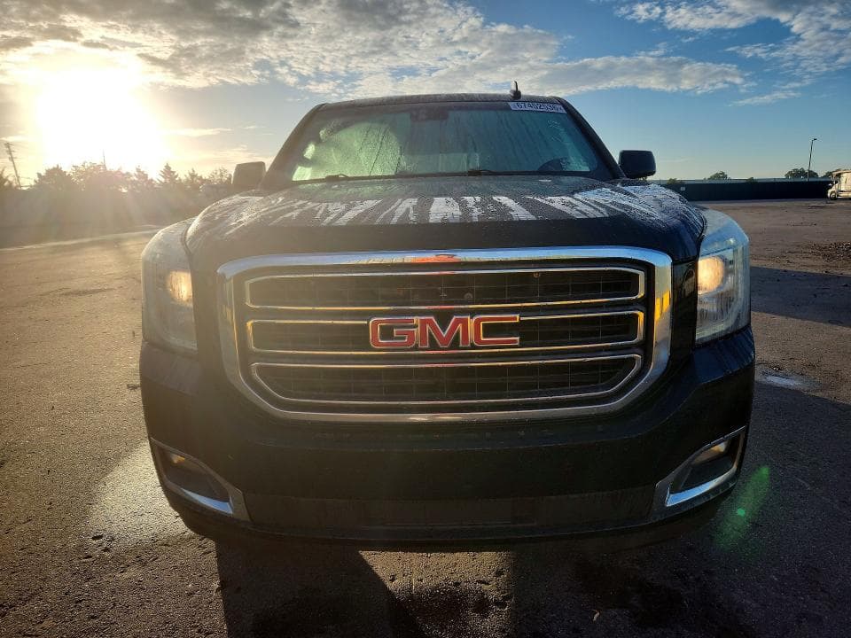 2019 GMC YUKON SLT 5