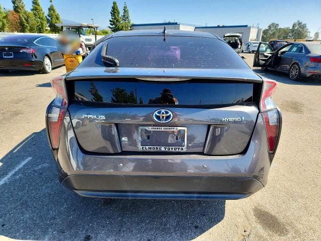 2017 TOYOTA PRIUS TWO 6