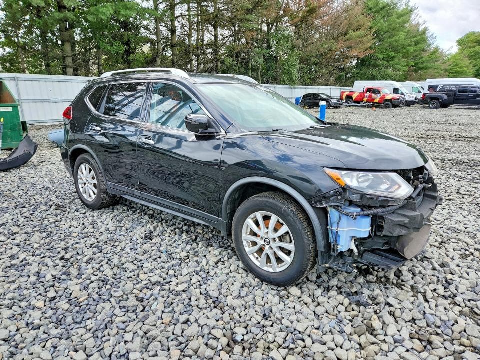 2018 NISSAN ROGUE SV 4